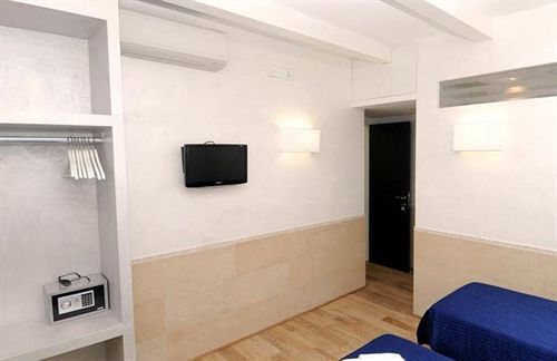Vatican Apartment *